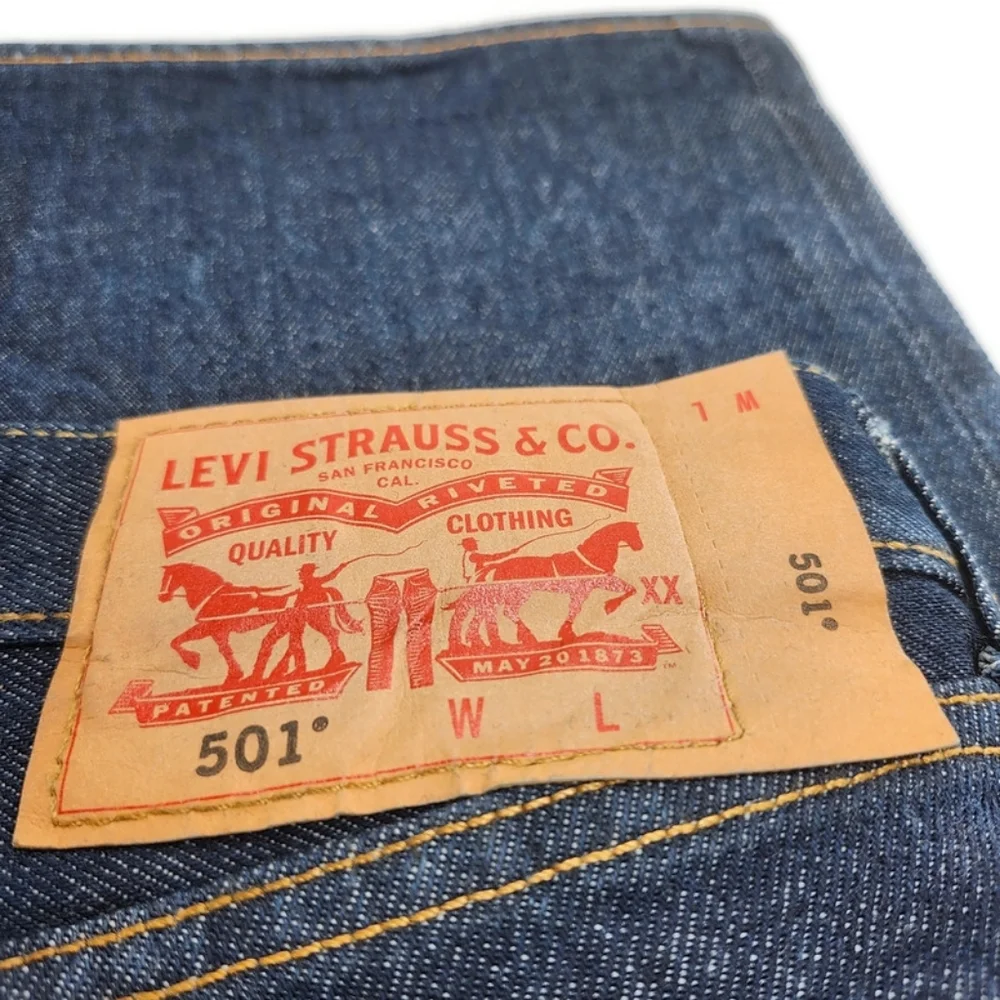Levis 501 Dark Blue 100% Cotton Button Fly Denim Jeans 48 X 30 - Picture 7 of 9
